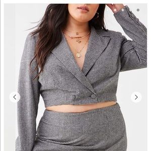 Plus Size Houndstooth Blazer